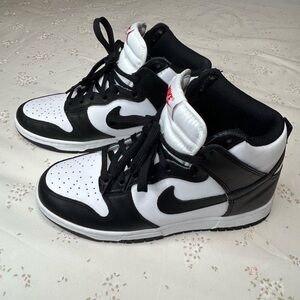 Nike Dunk High Panda (2001)